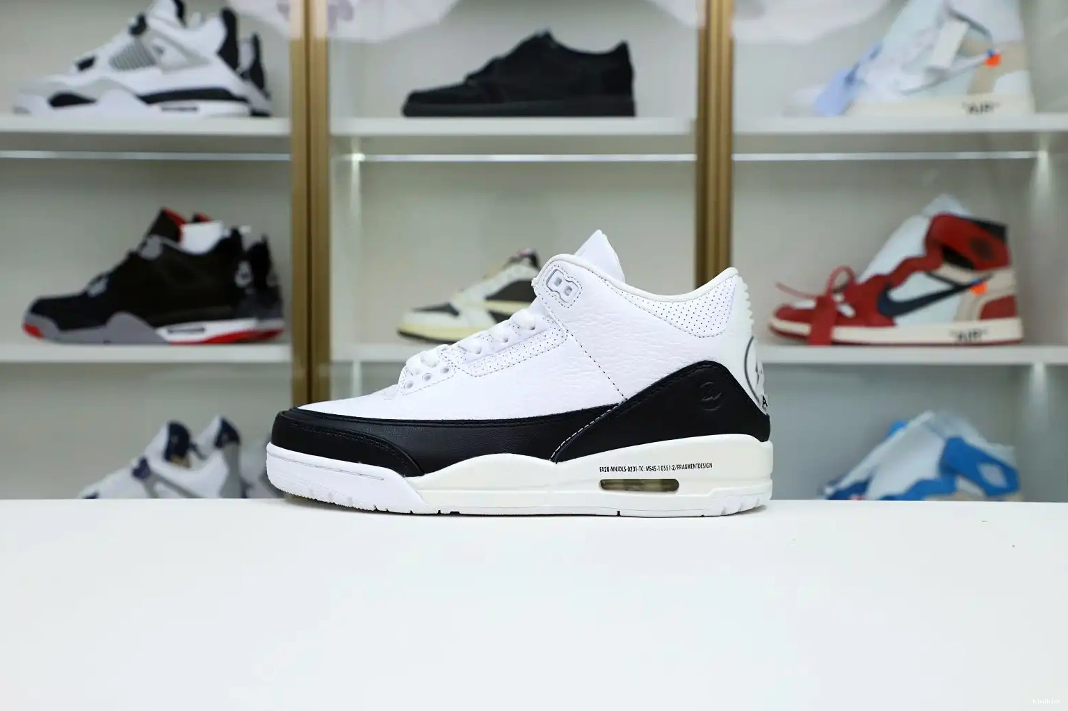X RETRO FRAGMENT Kimikick 3 SP JORDAN 'WHITE' DESIGN AIR 0409
